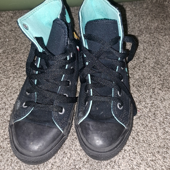 2 Youth Converse psychedelic pattern high top shoes. - Picture 3 of 8